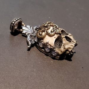 Court of the Dead pendant